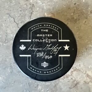 Wayne Gretzky The Master Collection Puck # 238/750